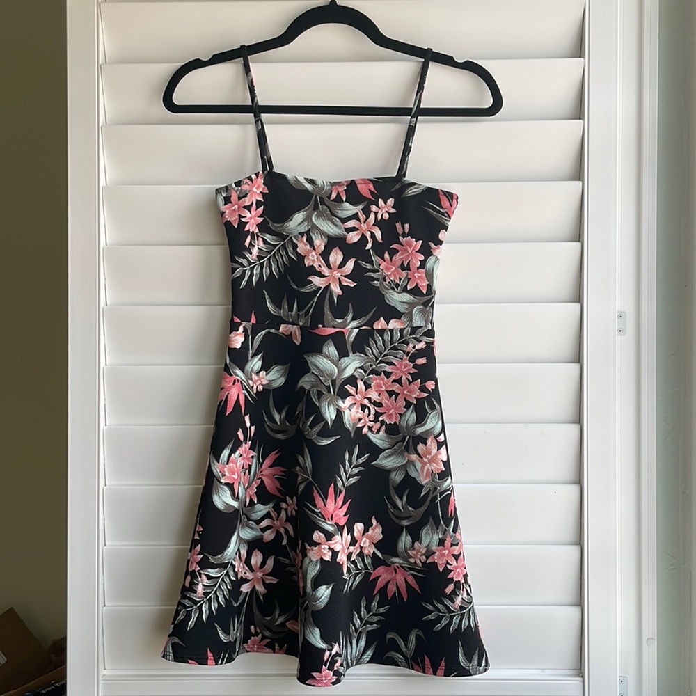 H&M divided pink floral tropical print black mini dress size 0